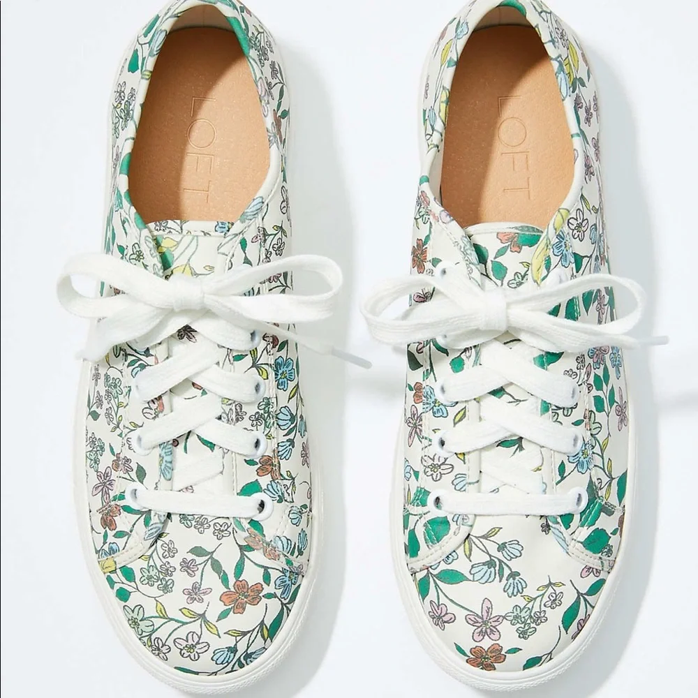 🎉2X HP🎉 Loft Floral Print Lace Up Sneakers 💗 White & Green - Picture 6 of 15